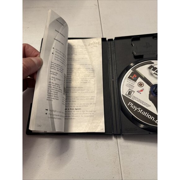 NHL 2002 (Sony PlayStation 2, 2001) Complete with disk, manual. Like new! - Picture 3 of 5